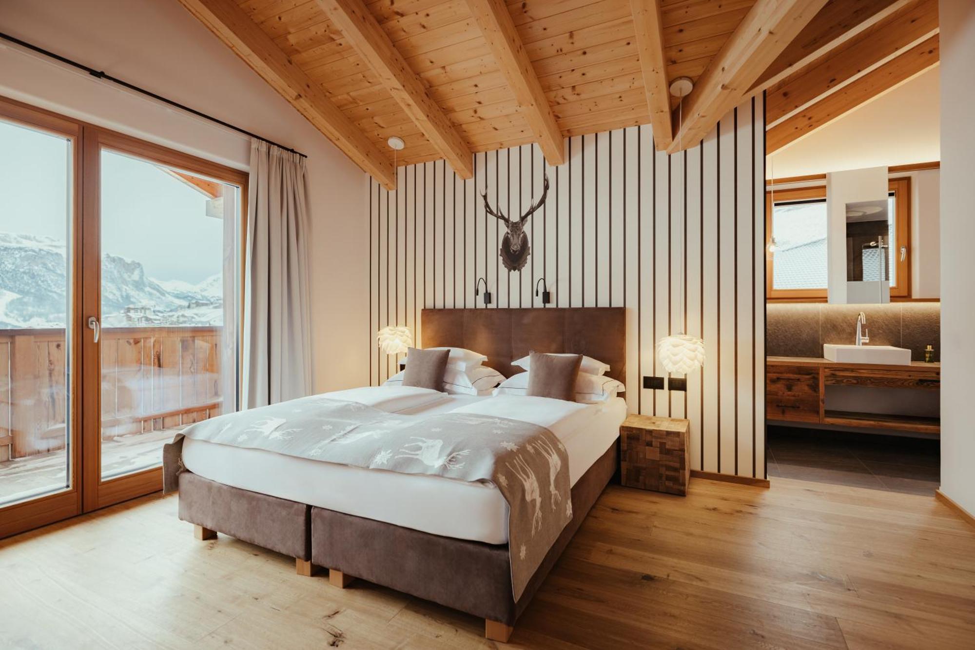 Villa Flora Mountain Lodges Сан-Кассіано Екстер'єр фото